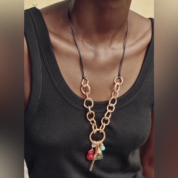NWT- Zara CONTRAST NECKLACE WITH STONES AND CHARMS - Picture 2 of 6